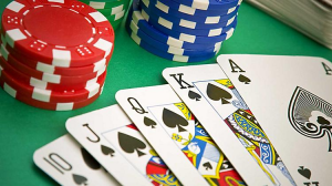 How to Play pkv games Card Server on a Fast Internet Connection