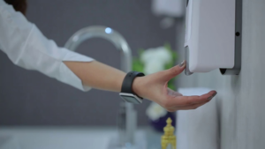 Automatic vs Manual Hand Sanitiser Dispensers