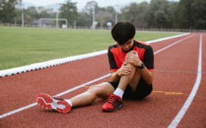 How Sports Injury Doctors in Singapore Treat Common Injuries