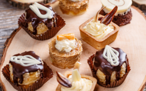 Mini vs. Regular Cakes: Why Small Cakes Are Hot In Singapore